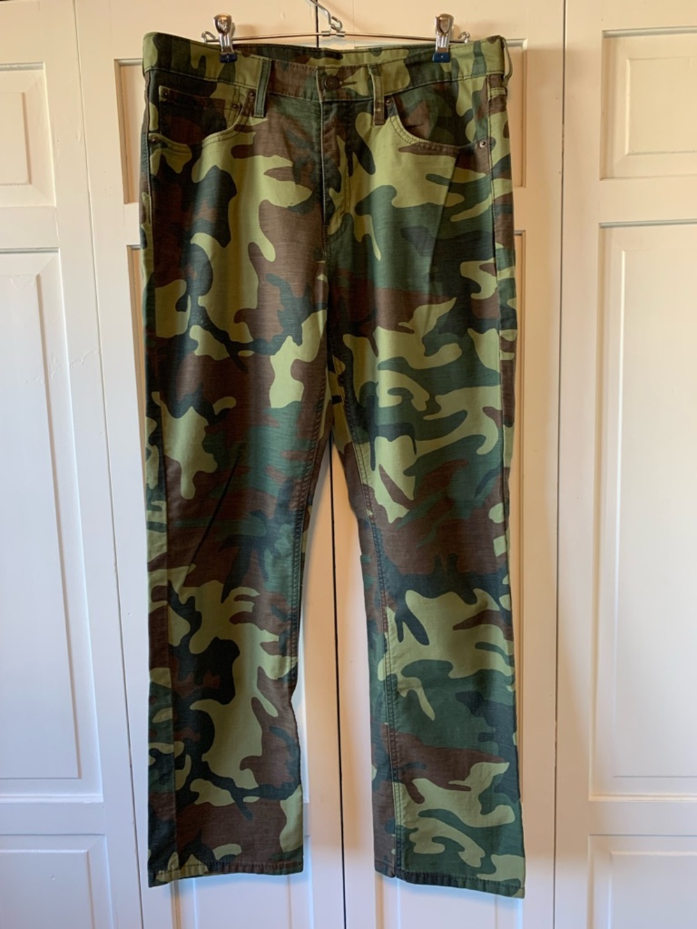 Levi’s Classic Camo Cargo Pants